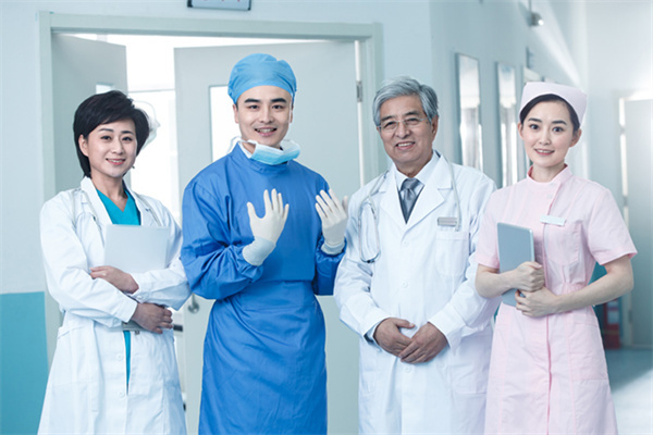 為什么越來越多中國家庭選擇林炳薰醫(yī)生赴美做試管?